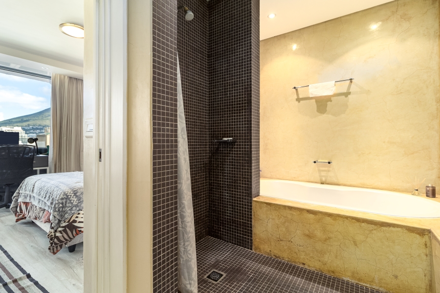 2 Bedroom Property for Sale in Cape Town City Centre Western Cape